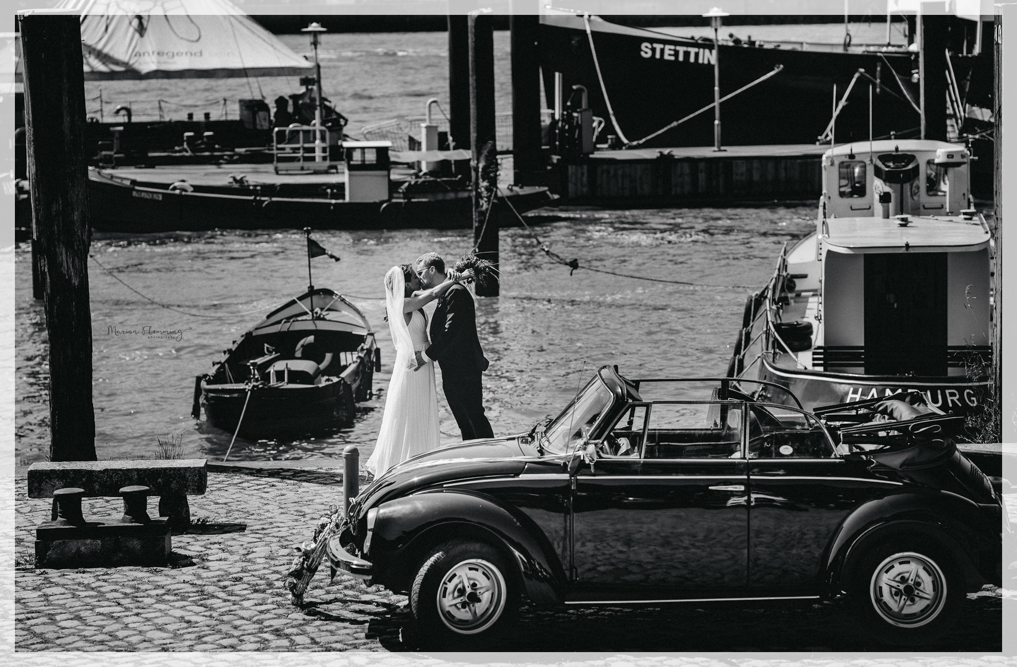 Hochzeitsauto, Brautpaar, Reportage, Hamburg, Marion Flemming Fotografie