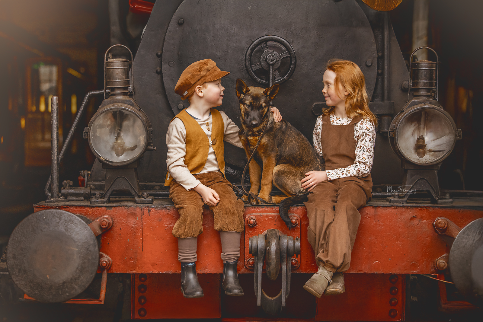 alte lok, bahnhof, museumsbahn, fotografin